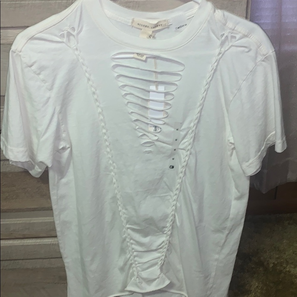 White t-shirt